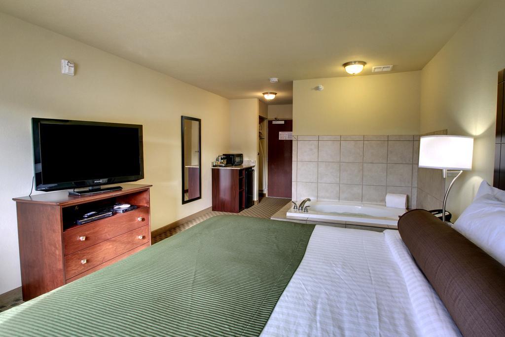 Cobblestone Inn & Suites - Hartington Exteriör bild