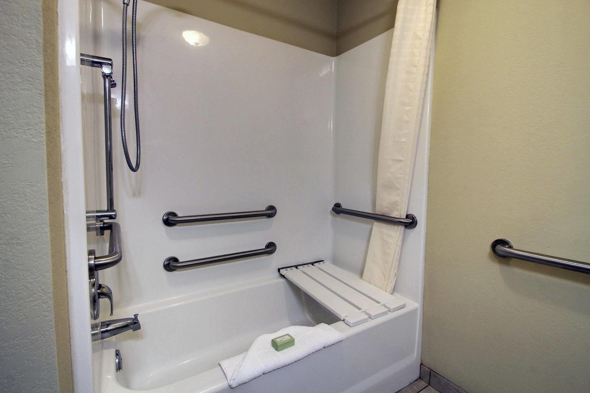 Cobblestone Inn & Suites - Hartington Exteriör bild