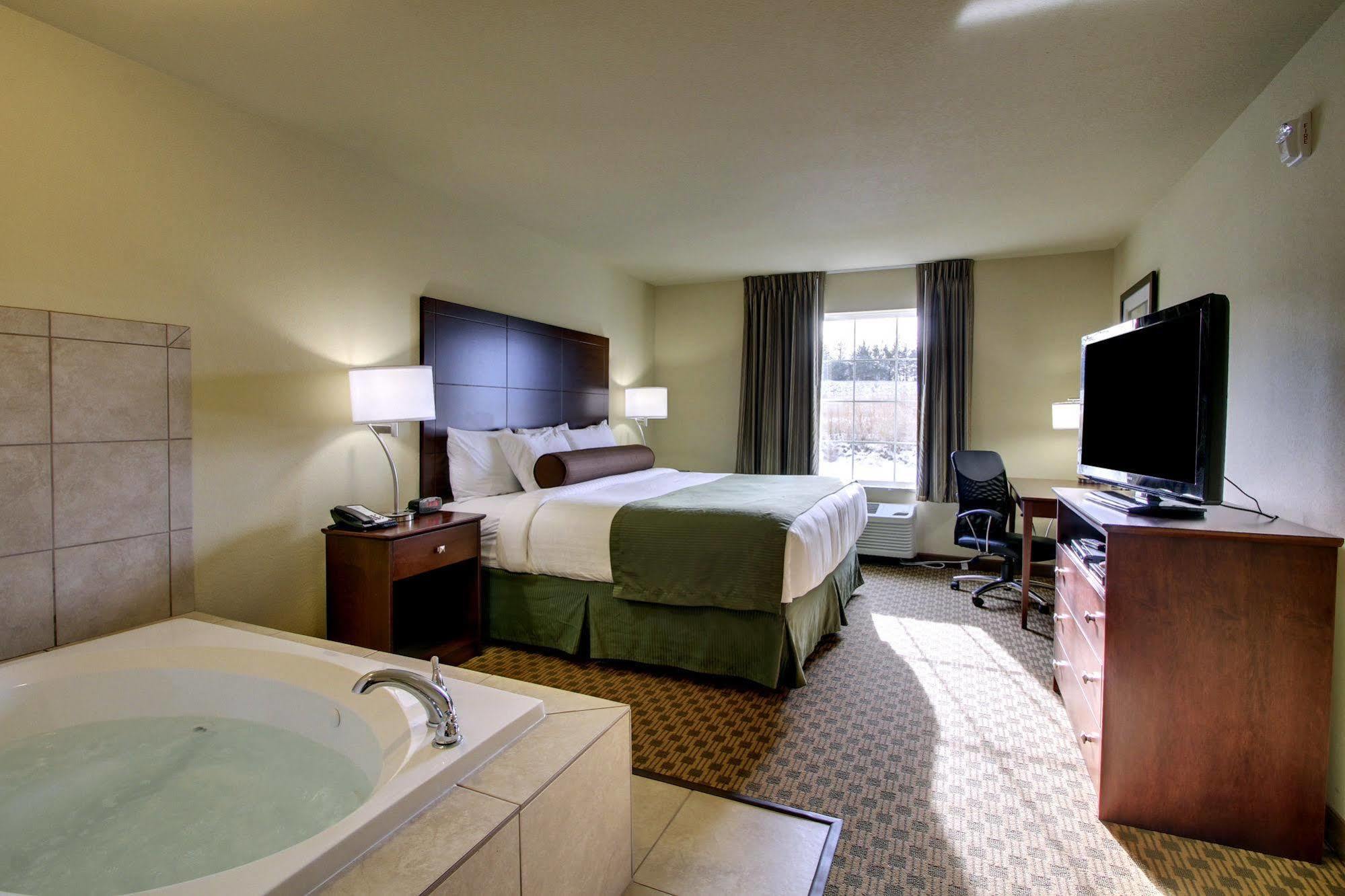 Cobblestone Inn & Suites - Hartington Exteriör bild